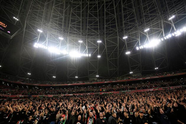 Foto Fabio Ferrari LaPresse 26 Settembre 2022 - Budapest, Ungheria - calcio - Ungheria vs Italia - Uefa Nations League - Gruppo C Giornata 6 6 - Stadio Puskas Arena Park.Nella foto: tifosi Ungheria September 26, 2022 Budapest, Hungary - sport soccer- Uefa Nations League - Group C 6 6 - Stadium Puskas Arena Park.-Park.In the pic: Hungary supporters  Copyright: xFabioxFerrari LaPressex