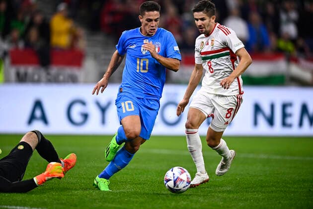 Foto Fabio Ferrari LaPresse 26 Settembre 2022 - Budapest, Ungheria - calcio - Ungheria vs Italia - Uefa Nations League - Gruppo C Giornata 6 6 - Stadio Puskas Arena Park.Nella foto: Giacomo Raspadori (Italy)gol 0-1 September 26, 2022 Budapest, Hungary - sport soccer- Uefa Nations League - Group C 6 6 - Stadium Puskas Arena Park.-Park.In the pic:Giacomo Raspadori (Italy)gol 0-1  Copyright: xFabioxFerrari LaPressex