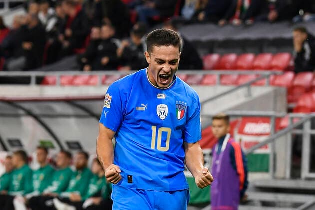 Foto Fabio Ferrari LaPresse 26 Settembre 2022 - Budapest, Ungheria - calcio - Ungheria vs Italia - Uefa Nations League - Gruppo C Giornata 6 6 - Stadio Puskas Arena Park.Nella foto: Giacomo Raspadori (Italy)esulta dopo la rete gol 0-1 September 26, 2022 Budapest, Hungary - sport soccer- Uefa Nations League - Group C 6 6 - Stadium Puskas Arena Park.-Park.In the pic:Giacomo Raspadori (Italy)celebrates after gol 0-1  Copyright: xFabioxFerrari LaPressex