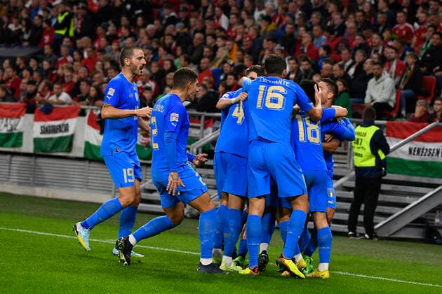 Foto Fabio Ferrari LaPresse 26 Settembre 2022 - Budapest, Ungheria - calcio - Ungheria vs Italia - Uefa Nations League - Gruppo C Giornata 6 6 - Stadio Puskas Arena Park.Nella foto: Giacomo Raspadori (Italy)esulta dopo la rete gol 0-1 September 26, 2022 Budapest, Hungary - sport soccer- Uefa Nations League - Group C 6 6 - Stadium Puskas Arena Park.-Park.In the pic:Giacomo Raspadori (Italy)celebrates after gol 0-1  Copyright: xFabioxFerrari LaPressex