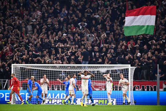 Foto Fabio Ferrari LaPresse 26 Settembre 2022 - Budapest, Ungheria - calcio - Ungheria vs Italia - Uefa Nations League - Gruppo C Giornata 6 6 - Stadio Puskas Arena Park.Nella foto: delusione giocatori ungheria September 26, 2022 Budapest, Hungary - sport soccer- Uefa Nations League - Group C 6 6 - Stadium Puskas Arena Park.-Park.In the pic:players Hungary delusion  Copyright: xFabioxFerrari LaPressex