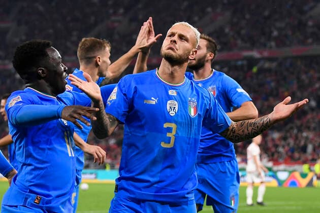Foto Fabio Ferrari LaPresse 26 Settembre 2022 - Budapest, Ungheria - calcio - Ungheria vs Italia - Uefa Nations League - Gruppo C Giornata 6 6 - Stadio Puskas Arena Park.Nella foto: Federico Dimarco (Italy)esulta dopo rete 0-2 September 26, 2022 Budapest, Hungary - sport soccer- Uefa Nations League - Group C 6 6 - Stadium Puskas Arena Park.-Park.In the pic:Federico Dimarco (Italy)celebrates after gol0-2  Copyright: xFabioxFerrari LaPressex
