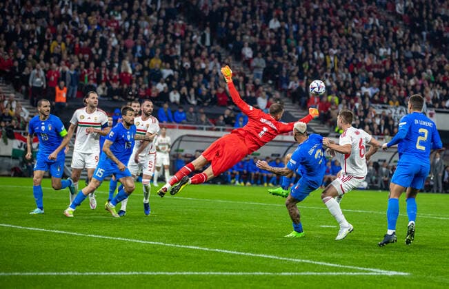 Hungary v Italy - UEFA Nations League - League Path Group 3 Goalkeeper of Italy Gianluigi Donnarumma saves during the UEFA Nations League A3 match at Puskas ArÃ na on Sept 26, 2022 in Budapest, Hungary. Budapest Hungary  Copyright: xRobertxSzaniszlox originalFilename:szaniszlo-notitle220926_nplsR.jpg