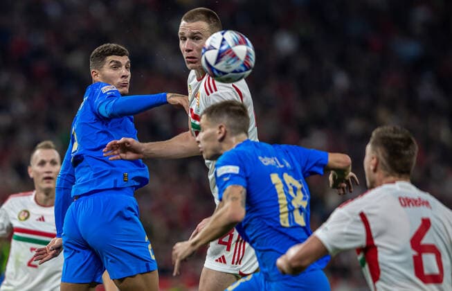 Hungary v Italy - UEFA Nations League - League Path Group 3 Attila Szalai of Hungary competes for the ball with Giovanni Di Lorenzo of Italy during the UEFA Nations League A3 match at Puskas ArÃ na on Sept 26, 2022 in Budapest, Hungary. Budapest Hungary  Copyright: xRobertxSzaniszlox originalFilename:szaniszlo-notitle220926_npvL4.jpg