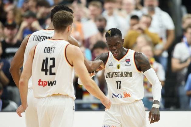 SPAIN vs GERMANY DENNIS SCHRODER Denis Sreder kosarkas reprezentacije Nemacke na utakmici polutfinala 1 2 FIBA Evropskog prvenstva protiv Spanije u Mercedes Benc areni, Berlin 16.09.2022. godine Foto: Kosarka, Spanija, FIBA Evropsko prvenstvo, NemackaBASKETBALL, FIBA European Championship, EM, Europameisterschaft GERMANY SPAIN Berlin Mercedes Benz arena Germany Copyright: xMarkoxMetlasx xMNxPRESSxPHOTOx