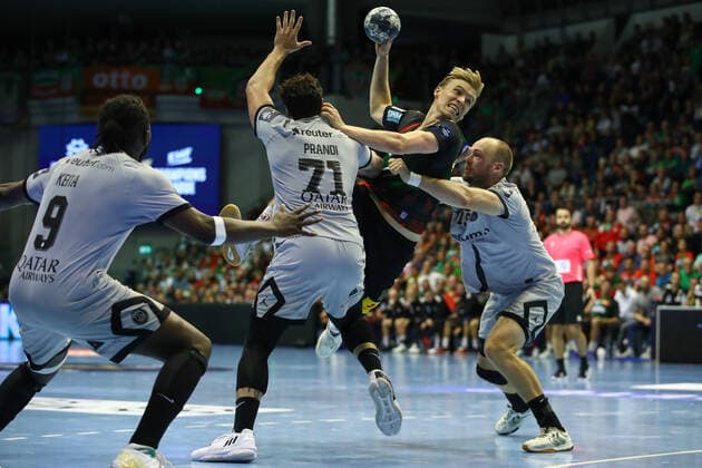 Sport Themen der Woche KW39 Sport Bilder des Tages 28.09.2022, xtgx, Handball, EHF Champions League, SC Magdeburg - Paris Saint Germain emspor v.l. Gisli Thorgeir Kristjansson (Magdeburg, 10) wirft Tor, Torschuetze, erzielt Tor, Treffer, scores the goal Magdeburg *** 28 09 2022, xtgx, handball, EHF Champions League, SC Magdeburg Paris Saint Germain emspor v l Gisli Thorgeir Kristjansson Magdeburg, 10 throws goal, goal scorer, scores goal, scores the goal Magdeburg