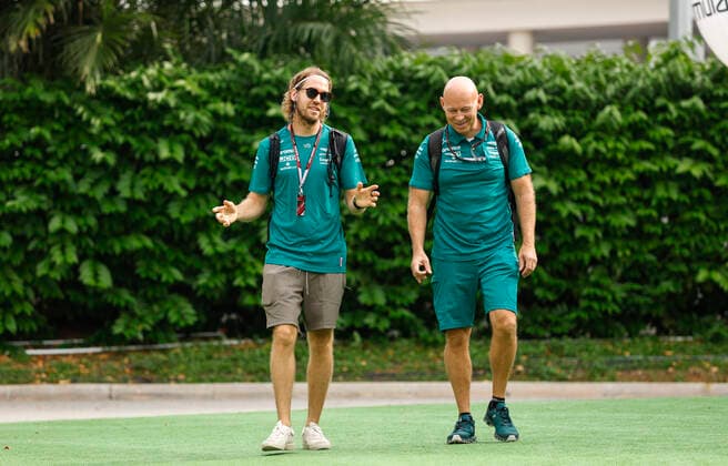 5 Sebastian Vettel DEU, Aston Martin Aramco Cognizant F1 Team , F1 Grand Prix of Singapore at Marina Bay Street Circuit on September 29, 2022 in Singapore, Singapore Photo by HOCH ZWEI Singapore Singapore
