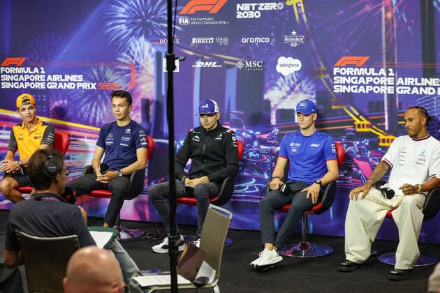 NORRIS Lando (gbr), McLaren F1 Team MCL36, ALBON Alexander (tha), Williams Racing FW44, OCON Esteban (fra), Alpine F1 Team A522, SCHUMACHER Mick (ger), Haas F1 Team VF-22 Ferrari, HAMILTON Lewis (gbr), Mercedes AMG F1 Team W13, portrait, press conference, PK, Pressekonferenz during the Formula 1 Singapore Airlines Singapore Grand Prix 2022, 17th round of the 2022 FIA Formula One World Championship, WM, Weltmeisterschaft from September 30 to October 02, 2022 on the Marina Bay Street Circuit, in Singapore - F1 - SINGAPORE GRAND PRIX 2022 DPPI Panoramic  GOOD9791