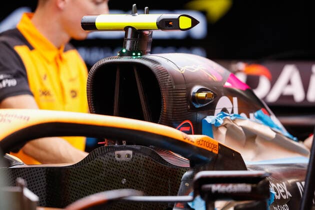 Air Intake of the McLaren F1 Team MCL36, mechanical detail during the Formula 1 Singapore Airlines Singapore Grand Prix 2022, 17th round of the 2022 FIA Formula One World Championship, WM, Weltmeisterschaft from September 30 to October 02, 2022 on the Marina Bay Street Circuit, in Singapore - F1 - SINGAPORE GRAND PRIX 2022 DPPI Panoramic  00122039__V2_0977