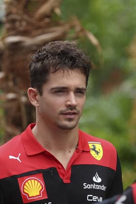 16 CHARLES LECLERC (MON) SCUDERIA FERRARI (FERRARI F1-75 - FERRARI) FORMULE 1 : Grand prix de Singapour - Preparation - 29 09 2022 MPSAgency Panoramic 