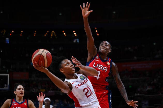 BASKETBALL CANADA USA, Nirra Fields of Canada shoots during the 2022 FIBA Women s Basketball World Cup Semi Final 1 match between Canada and the USA at Qudos Bank Arena in Sydney, Friday, September 30, 2022. ( NO ARCHIVING, EDITORIAL USE ONLY, NO USE IN BOOKS WITHOUT CONSENT  Copyright: xJAMESxGOURLEYx 20220930001709569473