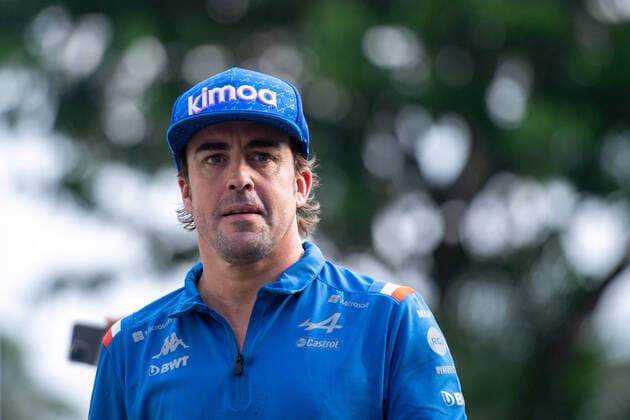 Fernando Alonso ESP, BWT Alpine F1 Team 14 , SIN, Formula 1 Singapore Grand Prix, Marina Bay Circuit, Free Practice, 30 09 2022 SIN, Formula 1 Singapore Grand Prix, Marina Bay Circuit, Free Practice, 30 09 2022 Singapore Copyright: xEibner Memmlerx EP_MMR