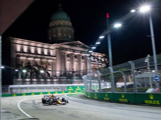 Max Verstappen NED, Oracle Red Bull Racing 1 in RB18, SIN, Formula 1 Singapore Grand Prix, Marina Bay Circuit, Free Practice, 30 09 2022 SIN, Formula 1 Singapore Grand Prix, Marina Bay Circuit, Free Practice, 30 09 2022 Singapore Copyright: xEibner Memmlerx EP_MMR