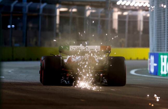 77 Valtteri Bottas FIN, Alfa Romeo F1 Team ORLEN , F1 Grand Prix of Singapore at Marina Bay Street Circuit on September 30, 2022 in Singapore, Singapore Photo by HOCH ZWEI Singapore Singapore