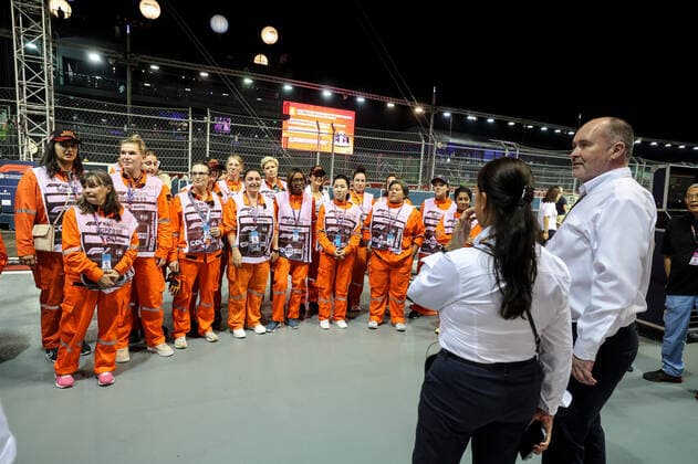 Richard Reid during the Formula 1 Singapore Airlines Singapore Grand Prix 2022, 17th round of the 2022 FIA Formula One World Championship, WM, Weltmeisterschaft from September 30 to October 02, 2022 on the Marina Bay Street Circuit, in Singapore - F1 - SINGAPORE GRAND PRIX 2022 DPPI Panoramic  20220930_G00D3068