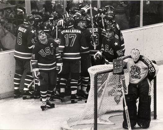 USA LAKE PLACID 1980-02-24. Team USA celebrates winning vs Finland (4-2) during the Olympic Final 1980. LAKE PLACID USA Övriga sporter x190x *** USA LAKE PLACID 1980 02 24 Team USA celebrates winning vs Finland 4 2 during the Olympic Final 1980 LAKE PLACID USA Other sports x190x  Copyright: xHeikkixKotilainen TTx ISHOCKEYLAG