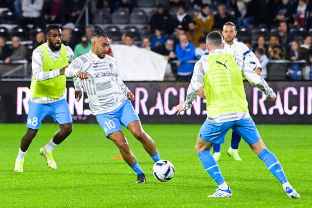 Echauffement - Dimitri Payet ( 10 - Olympique Marseille ) - FOOTBALL : Angers vs Marseille - Ligue 1 - 30 09 2022 FedericoPestellini Panoramic 