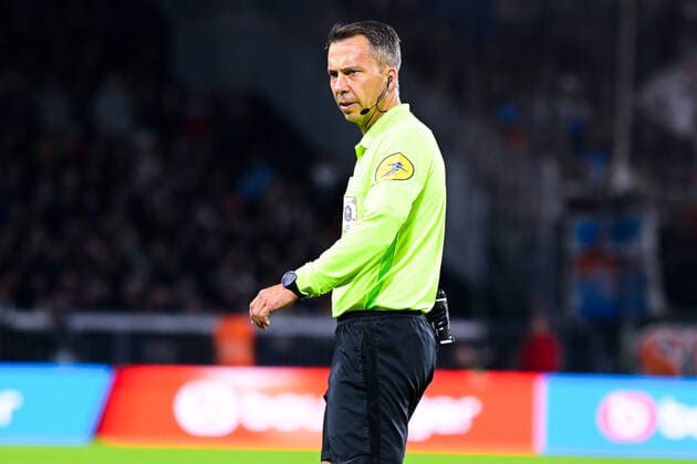 Johan HAMEL ( arbitre principal ) - FOOTBALL : Angers vs Marseille - Ligue 1 - 30 09 2022 FedericoPestellini Panoramic 