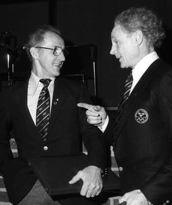 19821123. Idrottslegenderna Sixten Jernberg (t.v.) och Gert Fredriksson (t.h.). STOCKHOLM Sverige KANOT x1002x *** 19821123 Sports legends Sixten Jernberg t v and Gert Fredriksson t h STOCKHOLM Sweden CANOE x1002x  Copyright: xBERTILxERICSONx xTTx FREDRIKSSON - JERNBERG