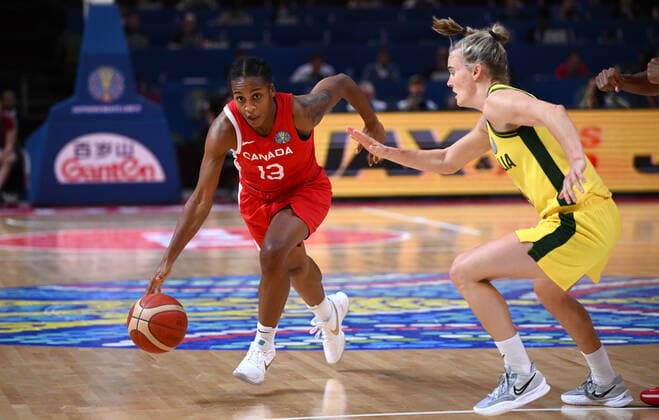 BASKETBALL WOMENS WORLD CUP 3RD, Shay Colley (left) of Canada drives for the basket during the 2022 FIBA Women s Basketball World Cup 3rd Place match between Australia and Canada at Qudos Bank Arena in Sydney, Saturday, October 1, 2022. ( NO ARCHIVING, EDITORIAL USE ONLY, NO USE IN BOOKS WITHOUT CONSENT SYDNEY NEW SOUTH WALES AUSTRALIA  Copyright: xJAMESxGOURLEYx 20221001001709920509