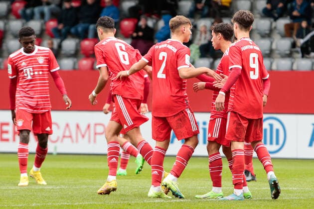 A Junioren Bundesliga Sued Suedwest FC Bayern Muenchen U19 TSG Hoffenheim U19 01 10 2022 The little Bavarians are happy about the equalizer to 1 1 Copyright: xBEAUTIFULxSPORTS Goldbergx