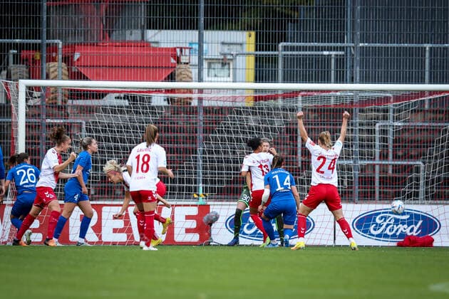 1 Women Bundesliga Koeln vs Turbine Potsdam, 01 10 2022 Koeln, 01 October The 1 0 by Sharon Beck 10, 1 FC Koeln during the match 1 FC Koeln vs 1 FFC Turbine Potsdam on matchday 3 of the womens soccer Bundesliga on 01 10 2022 at Franz Kremer Stadion in Koeln North Rhine Westphalia DFL REGULATIONS PROHIBIT ANY USE OF PHOTOGRAPHS AS IMAGE SEQUENCES AND OR QUASI VIDEO Copyright: xBEAUTIFULxSPORTS AxelxKohringx