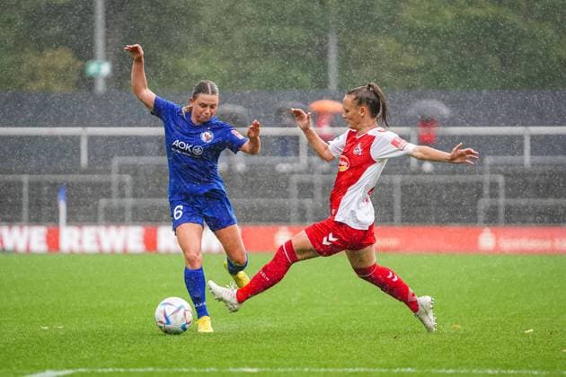 Cologne, Germany, October 1st 2022: Maria Plattner (6 Potsdam) and Andrea Gavric (18 Koeln) during the FLYERALARM Frauen-Bundesliga match between 1. FC Koeln and Turbine Potsdam at Franz-Kremer-Stadium, Cologne. (Norina Toenges Sports Press Photo SPP)  Copyright: xNorinaxToenges SportsxPressxPhotx spp-en-NoToPrPh-20221001-DSC02783