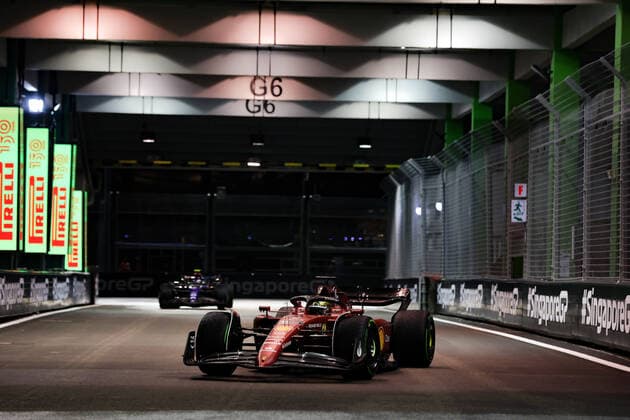 16 LECLERC Charles (mco), Scuderia Ferrari F1-75, action during the Formula 1 Singapore Airlines Singapore Grand Prix 2022, 17th round of the 2022 FIA Formula One World Championship, WM, Weltmeisterschaft from September 30 to October 02, 2022 on the Marina Bay Street Circuit, in Singapore - F1 - SINGAPORE GRAND PRIX 2022 DPPI Panoramic  AV6_4656