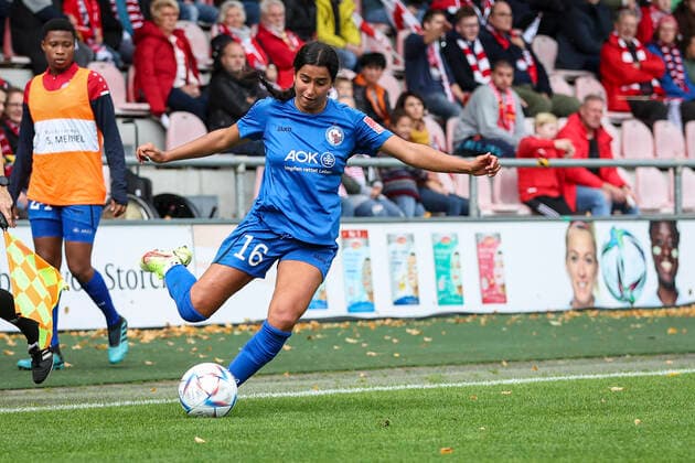 1 Frauen Bundesliga Koeln vs Turbine Potsdam, 01 10 2022 Koeln, 01 October Maya Hahn 16, 1 FFC Turbine Potsdam during the match 1 FC Koeln vs 1 FFC Turbine Potsdam on matchday 3 of the womens soccer Bundesliga on 01 10 2022 at Franz Kremer Stadion in Koeln North Rhine Westphalia DFL REGULATES PROHIBIT ANY USE OF PHOTOGRAPHS AS IMAGE SEQUENCES AND OR QUASI VIDEO Copyright: xBEAUTIFULxSPORTS AxelxKohringx