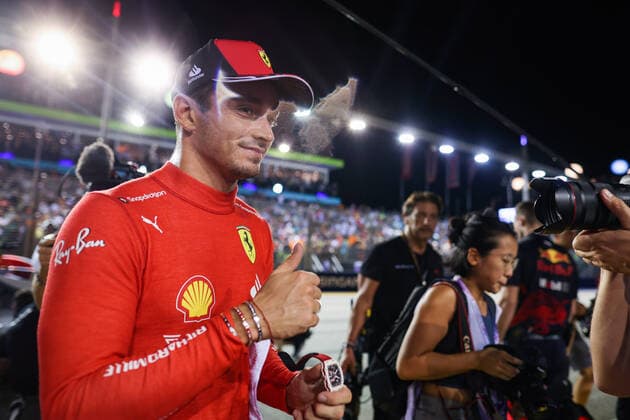 LECLERC Charles (mco), Scuderia Ferrari F1-75, portrait during the Formula 1 Singapore Airlines Singapore Grand Prix 2022, 17th round of the 2022 FIA Formula One World Championship, WM, Weltmeisterschaft from September 30 to October 02, 2022 on the Marina Bay Street Circuit, in Singapore - F1 - SINGAPORE GRAND PRIX 2022 DPPI Panoramic  00122039_AV6_4777