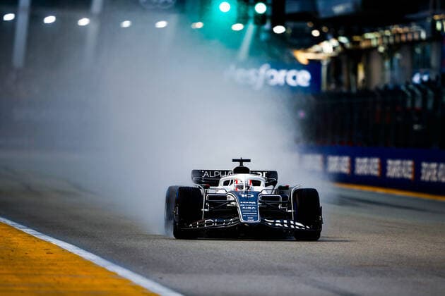 10 GASLY Pierre (fra), Scuderia AlphaTauri AT03, action during the Formula 1 Singapore Airlines Singapore Grand Prix 2022, 17th round of the 2022 FIA Formula One World Championship, WM, Weltmeisterschaft from September 30 to October 02, 2022 on the Marina Bay Street Circuit, in Singapore - F1 - SINGAPORE GRAND PRIX 2022 DPPI Panoramic  00122039__V2_1663