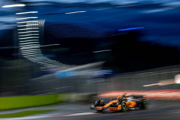 MARINA BAY, SINGAPORE: Lando Norris, racing for the McLaren F1 team during the 2022 Formula 1 Singapore Grand Prix at the Marina Bay Street Circuit in Marina Bay, Singapore.