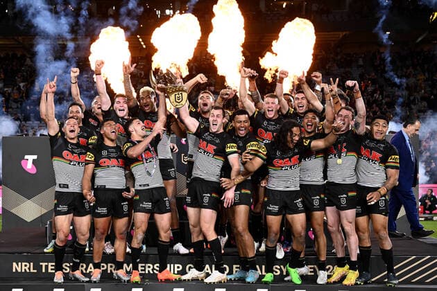 Bilder des Jahres, Sport 10 Oktober Sport Themen der Woche KW39 Sport Bilder des Tages NRL GRAND FINAL, Panthers players celebrate winning the NRL Premiership Grand Final match between the Penrith Panthers and the Parramatta Eels at Accor Stadium in Sydney, Sunday, October 2, 2022. ( NO ARCHIVING, EDITORIAL USE ONLY, NO USE IN BOOKS WITHOUT CONSENT SYDNEY NEW SOUTH WALES AUSTRALIA  Copyright: xDANxHIMBRECHTSx 20221002001710409013