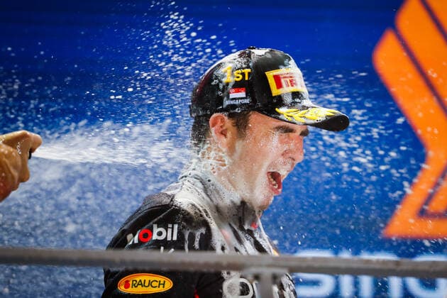 PEREZ Sergio (mex), Red Bull Racing RB18, portrait podium during the Formula 1 Singapore Airlines Singapore Grand Prix 2022, 17th round of the 2022 FIA Formula One World Championship, WM, Weltmeisterschaft from September 30 to October 02, 2022 on the Marina Bay Street Circuit, in Singapore - F1 - SINGAPORE GRAND PRIX 2022 - RACE DPPI Panoramic  00122040__V2_4670-2