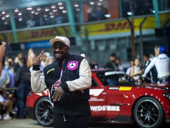 Will I am William James Adams, Band Black Eyed Peas as VIP guest on the grid, SIN, Formula 1 Singapore Grand Prix, Marina Bay Circuit, Race, 02 10 2022 SIN, Formula 1 Singapore Grand Prix, Marina Bay Circuit, Race, 02 10 2022 Singapore. Copyright: xEibner Memmlerx EP_MMR