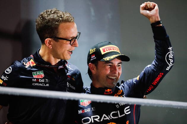 podium PEREZ Sergio (mex), Red Bull Racing RB18, portrait during the Formula 1 Singapore Airlines Singapore Grand Prix 2022, 17th round of the 2022 FIA Formula One World Championship, WM, Weltmeisterschaft from September 30 to October 02, 2022 on the Marina Bay Street Circuit, in Singapore - FORMULE 1 : Grand Prix de nuit de Singapour - 02 10 2022 DPPI Panoramic  00122040__V2_4248