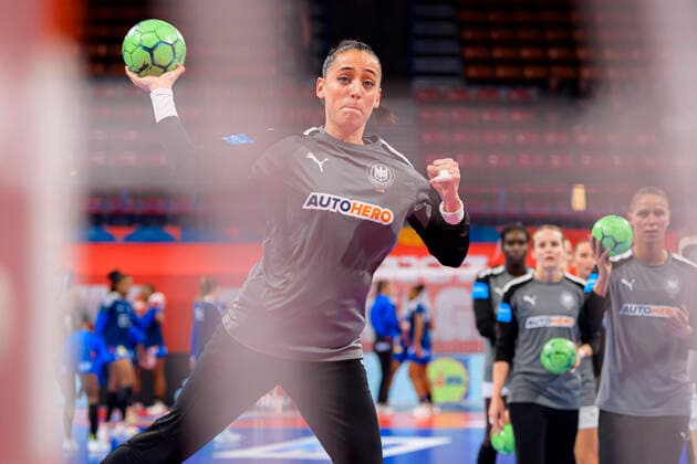 Handball, women international match France Germany Johanna Stockschläder Stockschlaeder Germany Thueringer HC Nancy Palais des Sports Jean Weille France