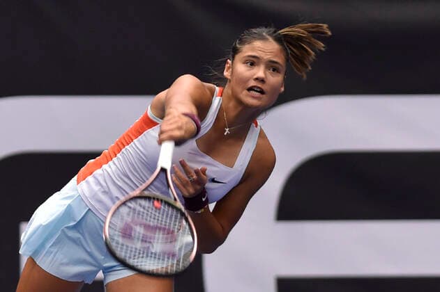 Emma Raducanu of Britain in action during the WTA, Tennis Damen Agel Open 2022 women s tennis tournament match against Darja Kasatkina of Russia in Ostrava, Czech Republic, October 4, 2022. (CTKxPhoto JaroslavxOzana) CTKPhotoP2022100407292  JAO 04