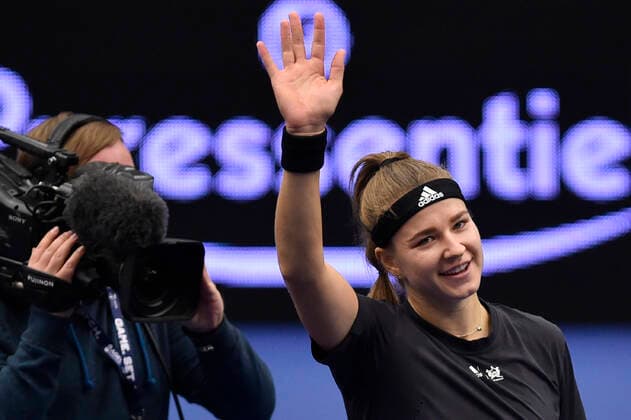 Karolina Muchova (Czech) in action during the WTA, Tennis Damen Agel Open 2022 women s tennis tournament match against Beatriz Haddad Maia (Brasil), on October 5, 2022, in Ostrava, Czech Republic. (CTKxPhoto JaroslavxOzana) CTKPhotoP2022100506171  JAO 21