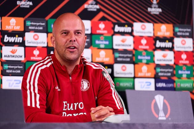 UEFA Europa League press conference, PK, Pressekonferenz and training of Feyenoord Herning - Feyenoord coach Arne Slot during the press conference and training of Feyenoord at MCH Arena on 5 October 2022 in Herning, Denmark. Copyright: xTomxBodex