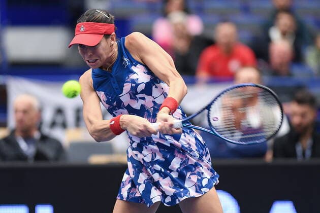 05.10.2022 OSTRAWA ( CZECH REPUBLIC ) TENIS ZIEMNY ( TENNIS ) WTA, Tennis Damen AGEL OPEN OSTRAVA 2022 - TURNIEJ WTA 500 - 1 8 FINALU - ROUND OF 16 MECZ IGA SWIATEK VS. AJLA TOMLJANOVIC ( GAME ) NZ AJLA TOMLJANOVIC SYLWETKA FOTO MICHAL STANCZYK CYFRASPORT NEWSPIX.PL --- Newspix.pl  20221005CSMS0004