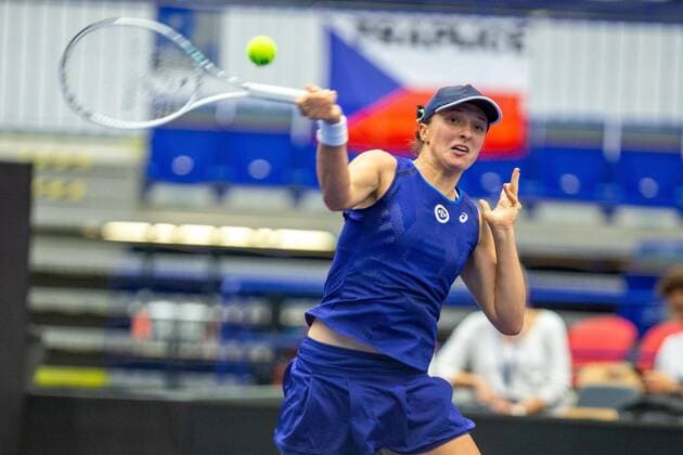OSTRAVA 05.10.2022 TENIS WTA, Tennis Damen AGEL OPEN 2022 OSTRAVA IGA SWIATEK FOT. MICHAL CHWIEDUK FOKUSMEDIA.COM.PL NEWSPIX.PL --- Newspix.pl  221005CHW007