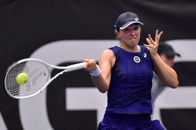 Iga Swiatek of Poland in action during the WTA, Tennis Damen Agel Open 2022 women s tennis tournament match against Ajla Tomljanovic of Australia, on October 5, 2022, in Ostrava, Czech Republic. (CTKxPhoto JaroslavxOzana) CTKPhotoP2022100507304  JAO 42