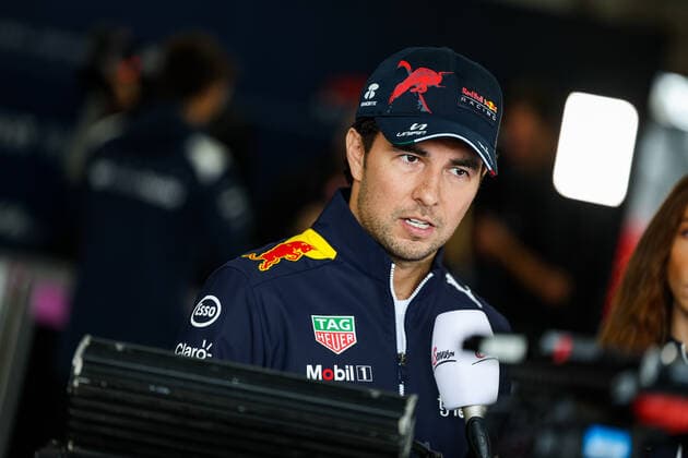 PEREZ Sergio (mex), Red Bull Racing RB18, portrait during the Formula 1 Honda Japanese Grand Prix 2022, 18th round of the 2022 FIA Formula One World Championship, WM, Weltmeisterschaft from Octobre 7 to 9, 2022 on the Suzuka International Racing Course, in Suzuka, Mie Prefecture, Japan - F1 - JAPANESE GRAND PRIX 2022 DPPI Panoramic  20221006_G00D7751
