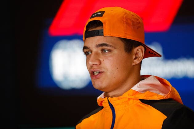 NORRIS Lando (gbr), McLaren F1 Team MCL36, portrait during the Formula 1 Honda Japanese Grand Prix 2022, 18th round of the 2022 FIA Formula One World Championship, WM, Weltmeisterschaft from October 7 to 9, 2022 on the Suzuka International Racing Course, in Suzuka, Mie Prefecture, Japan - F1 - JAPANESE GRAND PRIX 2022 DPPI Panoramic  00122041__V2_4958