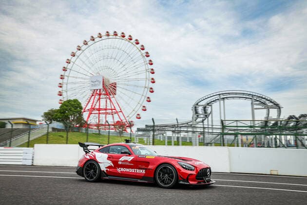 The Mercedes AMG FIA Safety Car on track during the Formula 1 Honda Japanese Grand Prix 2022, 18th round of the 2022 FIA Formula One World Championship, WM, Weltmeisterschaft from Octobre 7 to 9, 2022 on the Suzuka International Racing Course, in Suzuka, Mie Prefecture, Japan - F1 - JAPANESE GRAND PRIX 2022 DPPI Panoramic  20221006_GOOD7944