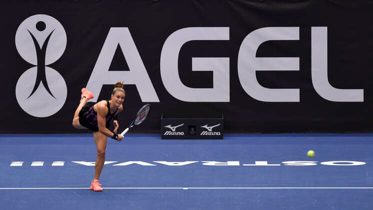 Maria Sakkari of Greece in action during the WTA, Tennis Damen Agel Open 2022 women s tennis tournament match against Alycia Parks of USA, on October 6, 2022, in Ostrava, Czech Republic. (CTKxPhoto JaroslavxOzana) CTKPhotoP2022100605876  JAO 12