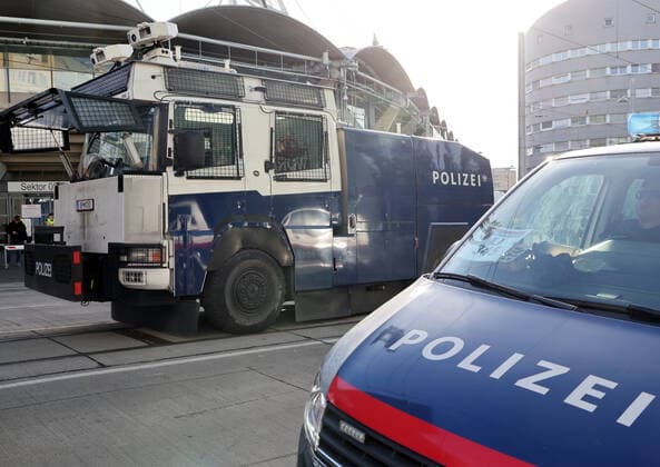 Football, EL, Increased police presence in Graz