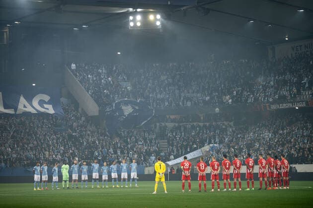 221006 A minute of silence ahead of the UEFA Europa League match between Malmö FF and Union Berlin on October 6, 2022 in Malmö Photo Petter Arvidson BILDBYRAN code PA PA0409 football football soccer fotball uefa europa league malmö ff union berlin bbeng,  Copyright: PETTERxARVIDSON BB221006PA036