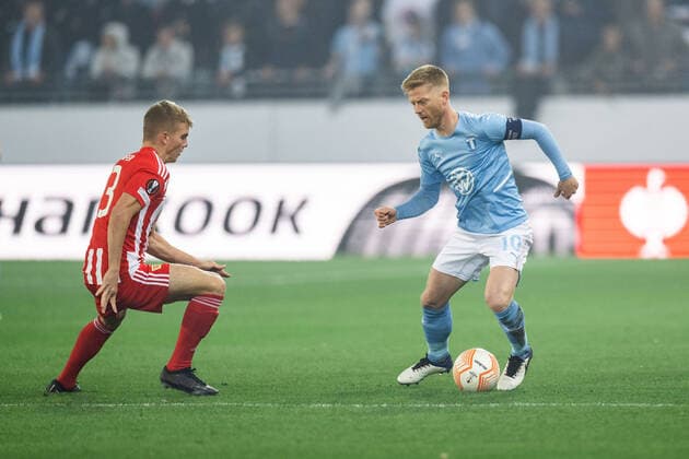 221006 Anders Christiansen of Malmö FF and Andras Schäfer of Union Berlin during the UEFA Europa League match between Malmö FF and Union Berlin on October 6, 2022 in Malmö Photo Petter Arvidson BILDBYRAN code PA PA0409 football football soccer fotball uefa europa league malmö ff union berlin bbeng,  Copyright: PETTERxARVIDSON BB221006PA040